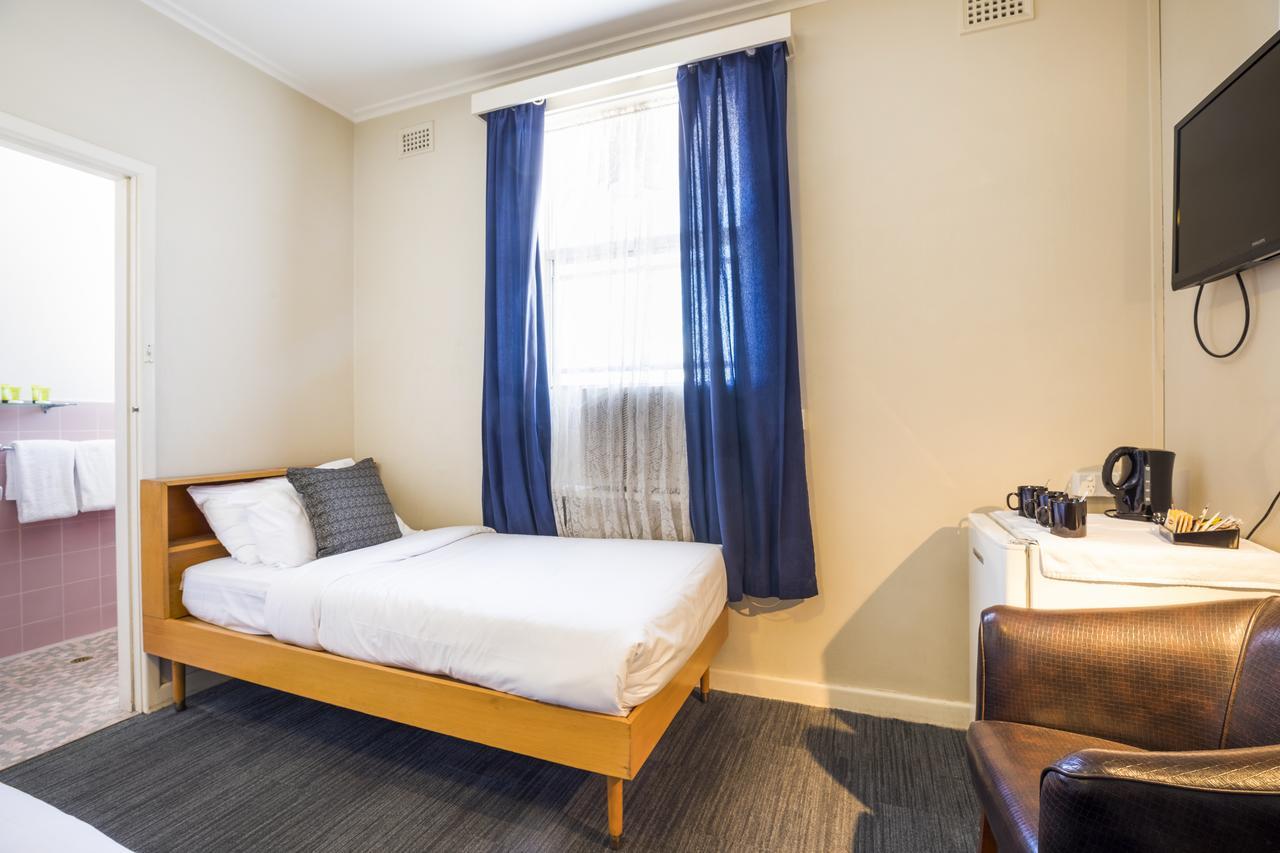 Esplanade Hotel Adelaide Esterno foto