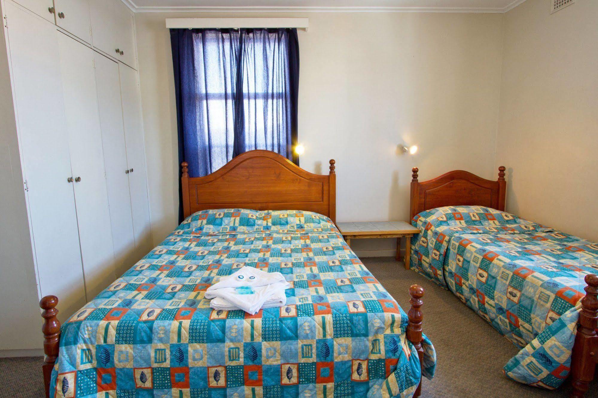 Esplanade Hotel Adelaide Esterno foto
