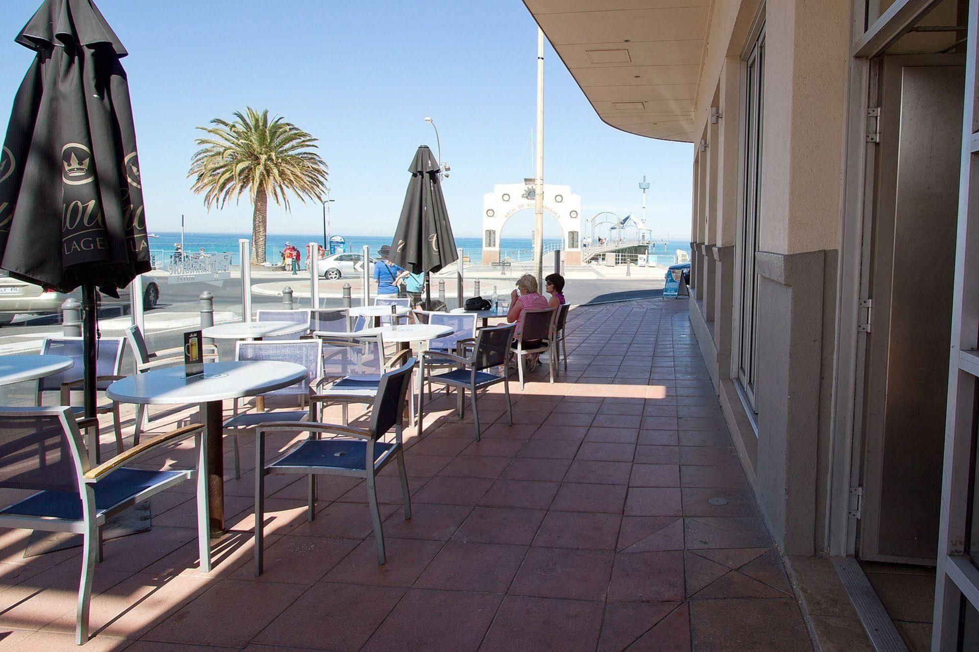 Esplanade Hotel Adelaide Esterno foto